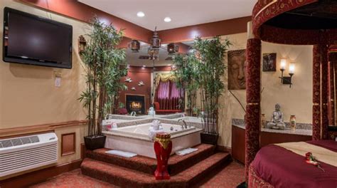 Manila Hot Tub Suite Hotels .